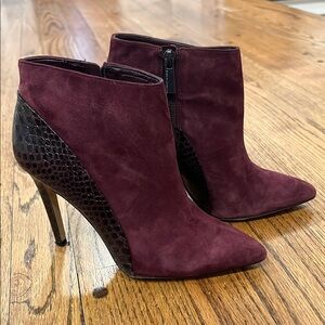 Vince Camuto “Kasi” Pinot Noir Suede & Croc Leather Heel Stiletto Ankle Boots